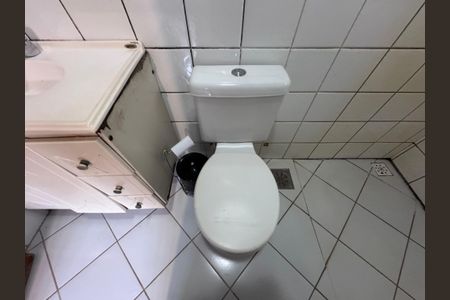 Casa de condomínio à venda com 250m², 4 quartos e 1 vagaBanheiro da Suíte 1