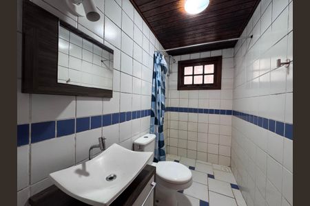 Casa de condomínio à venda com 250m², 4 quartos e 1 vagaBanheiro Social