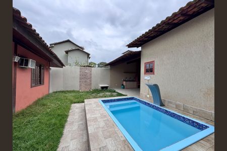 Casa de condomínio à venda com 250m², 4 quartos e 1 vagaÁrea externa