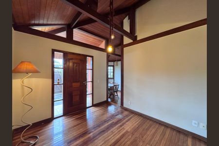 Sala de casa de condomínio à venda com 4 quartos, 250m² em Vargem Grande, Rio de Janeiro