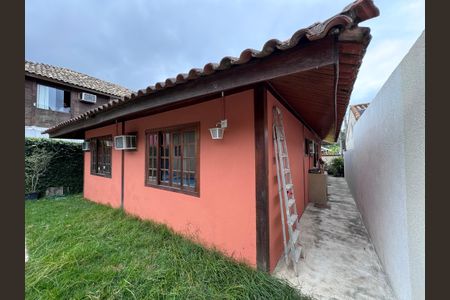 Casa de condomínio à venda com 250m², 4 quartos e 1 vagaÁrea externa