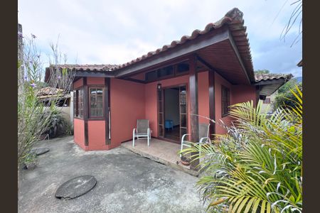 Casa de condomínio à venda com 250m², 4 quartos e 1 vagaÁrea externa