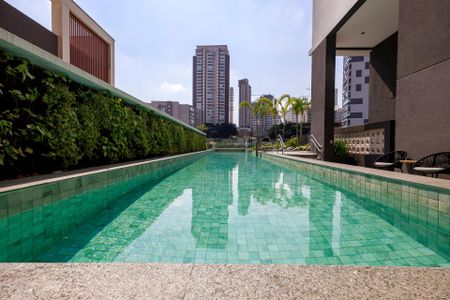 Studio à venda com 25m², 1 quarto e sem vagaPiscina