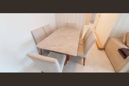 Apartamento para alugar com 67m², 2 quartos e 1 vagaSala