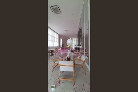 Apartamento para alugar com 67m², 2 quartos e 1 vagaÁrea comum - Salão de festas Infantil