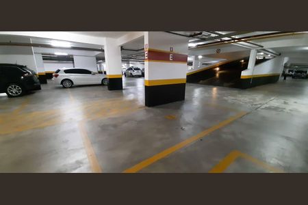 Apartamento para alugar com 67m², 2 quartos e 1 vagaGaragem