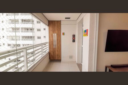 Apartamento para alugar com 67m², 2 quartos e 1 vagaSacada
