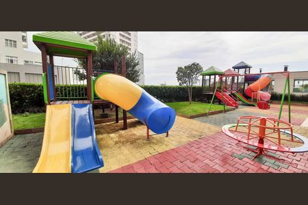 Apartamento para alugar com 67m², 2 quartos e 1 vagaÁrea comum - Playground