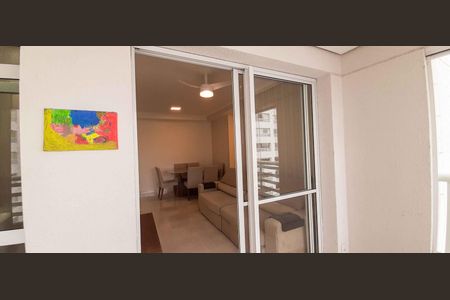 Apartamento para alugar com 67m², 2 quartos e 1 vagaSacada