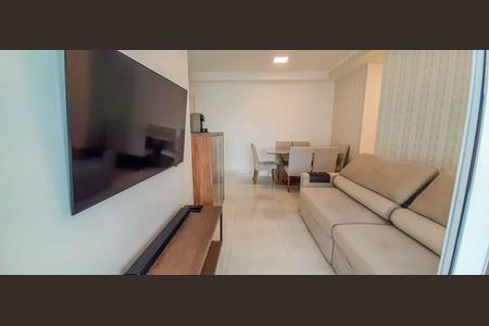 Apartamento para alugar com 67m², 2 quartos e 1 vagaSala