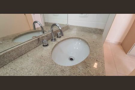 Apartamento para alugar com 67m², 2 quartos e 1 vagaBanheiro da Suíte