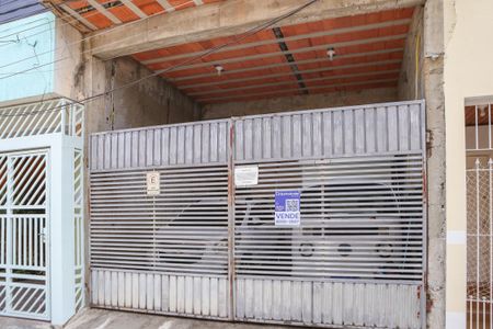 Casa à venda com 75m², 2 quartos e 4 vagasFachada