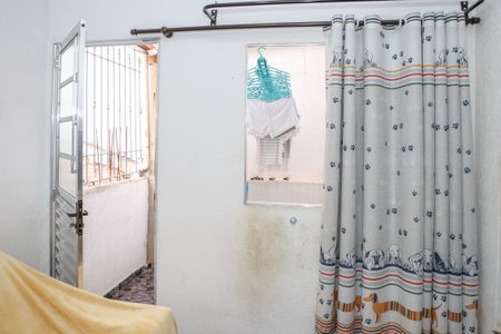 Casa à venda com 75m², 2 quartos e 4 vagasSala