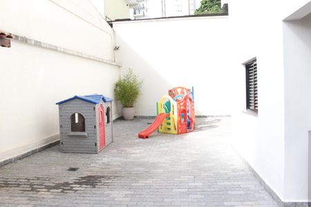 Apartamento para alugar com 115m², 3 quartos e 2 vagasÁrea comum - Playground