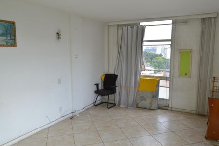 Apartamento à venda com 56m², 1 quarto e 1 vagaSala