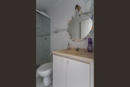 Casa de condomínio à venda com 76m², 2 quartos e 1 vaga Casa de condomínio à venda com 76m², 2 quartos e 1 vagaBanheiro