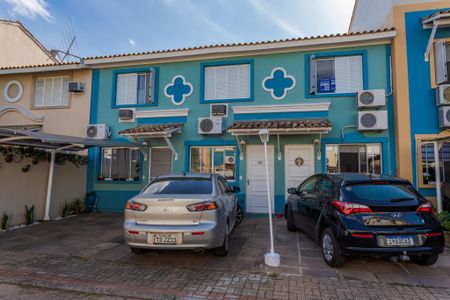 Casa de condomínio à venda com 76m², 2 quartos e 1 vaga Casa de condomínio à venda com 76m², 2 quartos e 1 vagaFachada