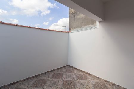 Casa de condomínio para alugar com 125m², 2 quartos e 1 vagaÁrea de Serviço