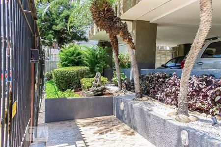 Apartamento à venda com 58m², 3 quartos e sem vagaÁrea comum