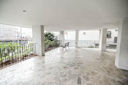 Apartamento à venda com 58m², 3 quartos e sem vagaÁrea comum