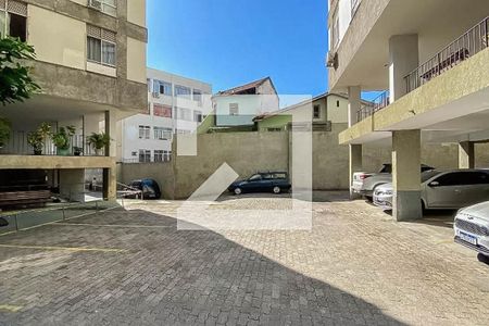 Apartamento à venda com 58m², 3 quartos e sem vagaÁrea comum