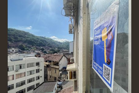 Apartamento à venda com 58m², 3 quartos e sem vagaPlaquinha