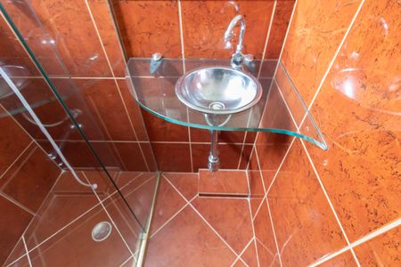 Apartamento à venda com 53m², 2 quartos e 1 vaga Apartamento à venda com 53m², 2 quartos e 1 vagaBanheiro