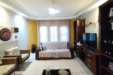 Casa à venda com 267m², 3 quartos e 3 vagasSala de Estar