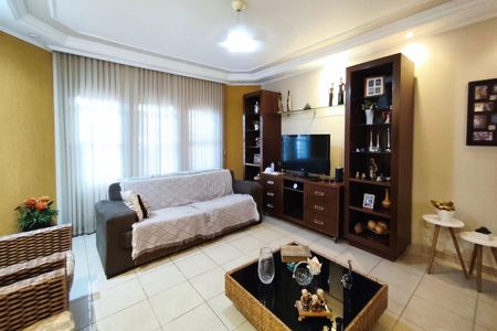 Casa à venda com 267m², 3 quartos e 3 vagasSala de Estar