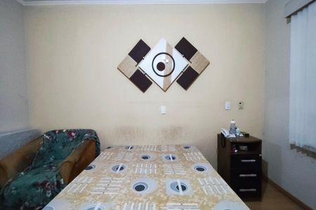 Casa à venda com 267m², 3 quartos e 3 vagasQuarto Suíte