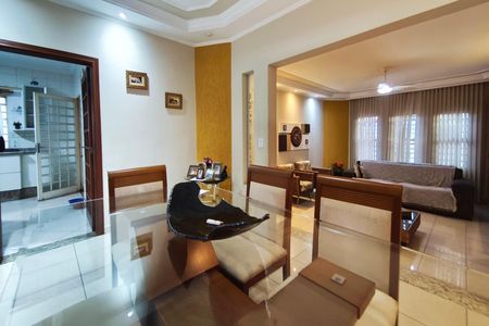 Casa à venda com 267m², 3 quartos e 3 vagasSala de Jantar