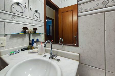 Casa à venda com 267m², 3 quartos e 3 vagasBanheiro Social