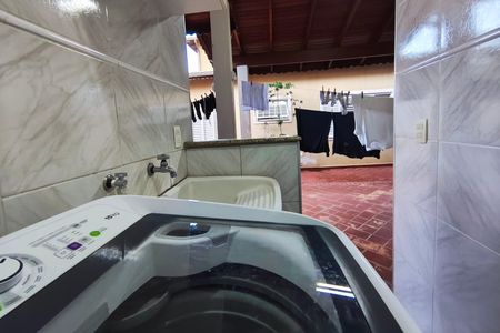 Casa à venda com 267m², 3 quartos e 3 vagasÁrea de Serviço