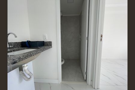 Apartamento à venda com 40m², 2 quartos e sem vaga Apartamento à venda com 40m², 2 quartos e sem vagaBanheiro Social