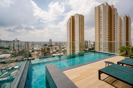 Studio à venda com 33m², 1 quarto e sem vaga Studio à venda com 33m², 1 quarto e sem vagaPiscina