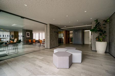 Studio à venda com 33m², 1 quarto e sem vaga Studio à venda com 33m², 1 quarto e sem vagaHall social