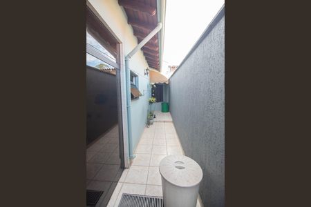 Casa para alugar com 290m², 3 quartos e 6 vagasQuintal