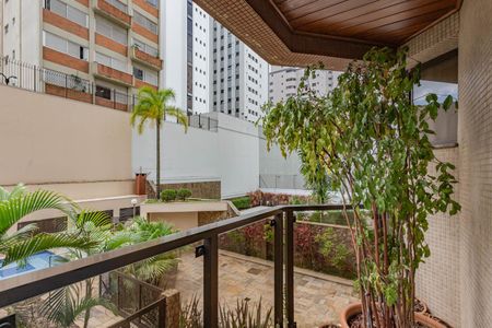 Apartamento à venda com 240m², 3 quartos e 3 vagasVaranda da suíte 1