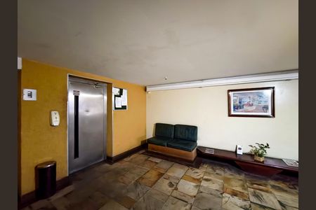 Apartamento à venda com 58m², 2 quartos e 1 vagaFachada e portaria
