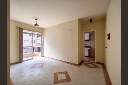 Apartamento à venda com 58m², 2 quartos e 1 vagaSala