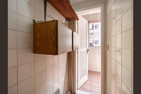 Apartamento à venda com 58m², 2 quartos e 1 vagaBanheiro de Serviço