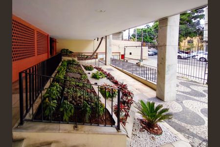 Apartamento à venda com 58m², 2 quartos e 1 vagaPortaria