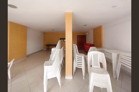 Apartamento à venda com 58m², 2 quartos e 1 vagaÁrea comum