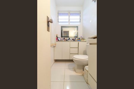 Casa à venda com 158m², 3 quartos e 2 vagasSuíte - Banheiro