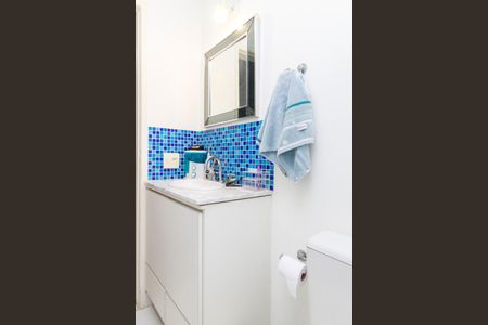 Casa à venda com 158m², 3 quartos e 2 vagasBanheiro 2