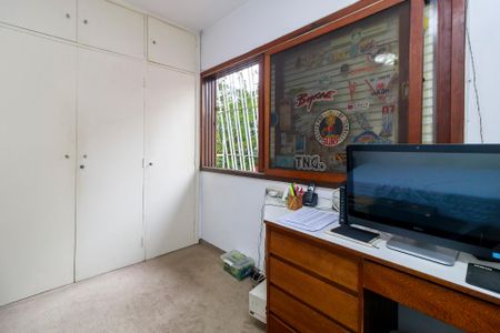 Casa à venda com 158m², 3 quartos e 2 vagasQuarto 2