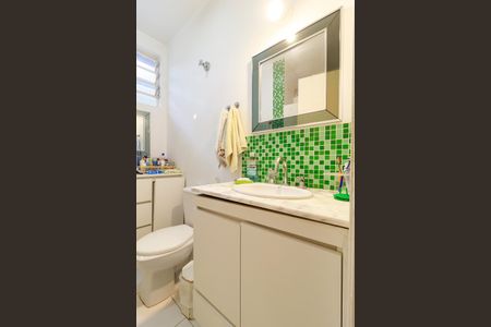 Casa à venda com 158m², 3 quartos e 2 vagasSuíte - Banheiro