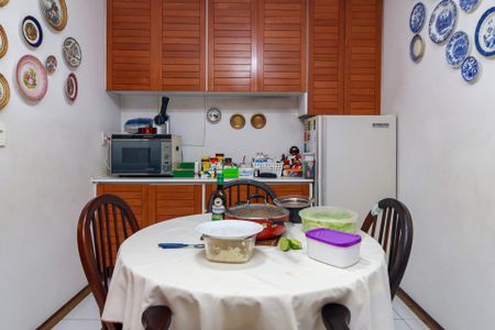 Casa à venda com 158m², 3 quartos e 2 vagasCozinha