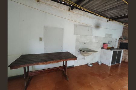 Casa à venda com 360m², 2 quartos e 1 vagaÁrea externa