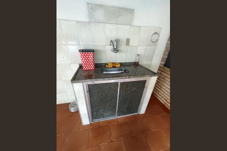 Casa à venda com 360m², 2 quartos e 1 vagaÁrea externa